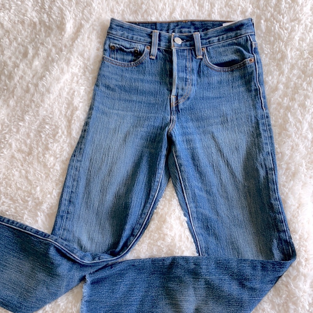 Levi’s Wedgie Jean in medium wash